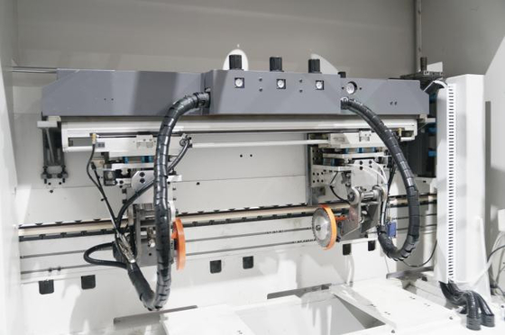 Heavy Duty Automatic High Speed Edge Banding Machine (mesin banding tepi kecepatan tinggi)